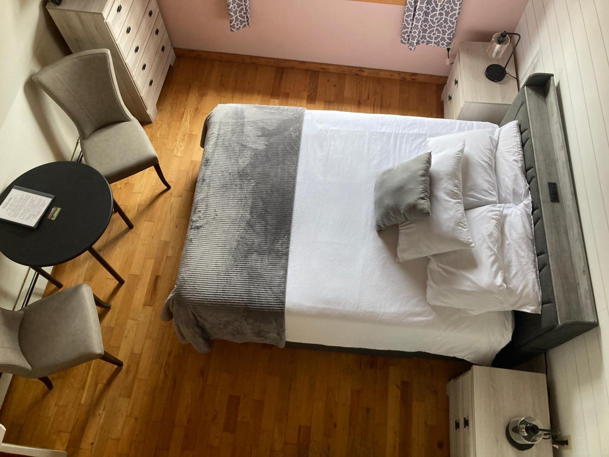 A Country Home Inn The City Charlottetown Room photo